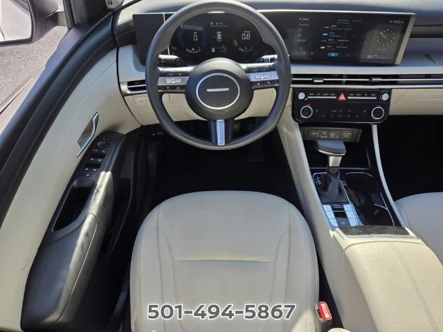 Used 2025 White Hyundai SEL image 12