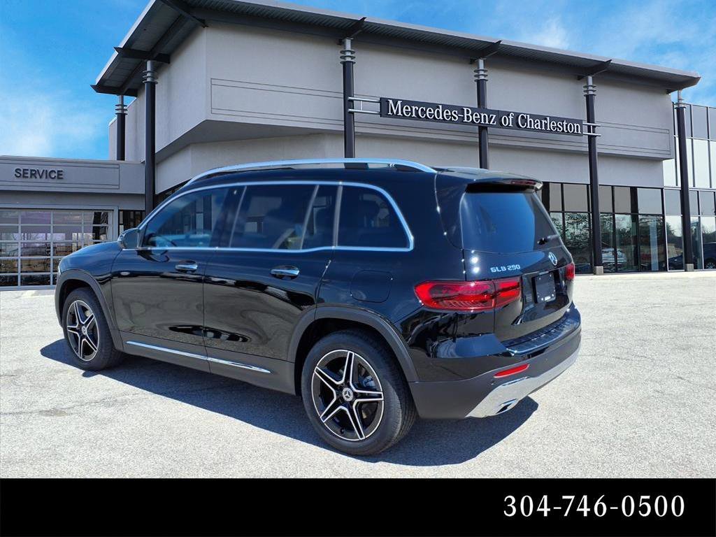 New 2026 Night Black Mercedes-Benz GLB 250 image 5