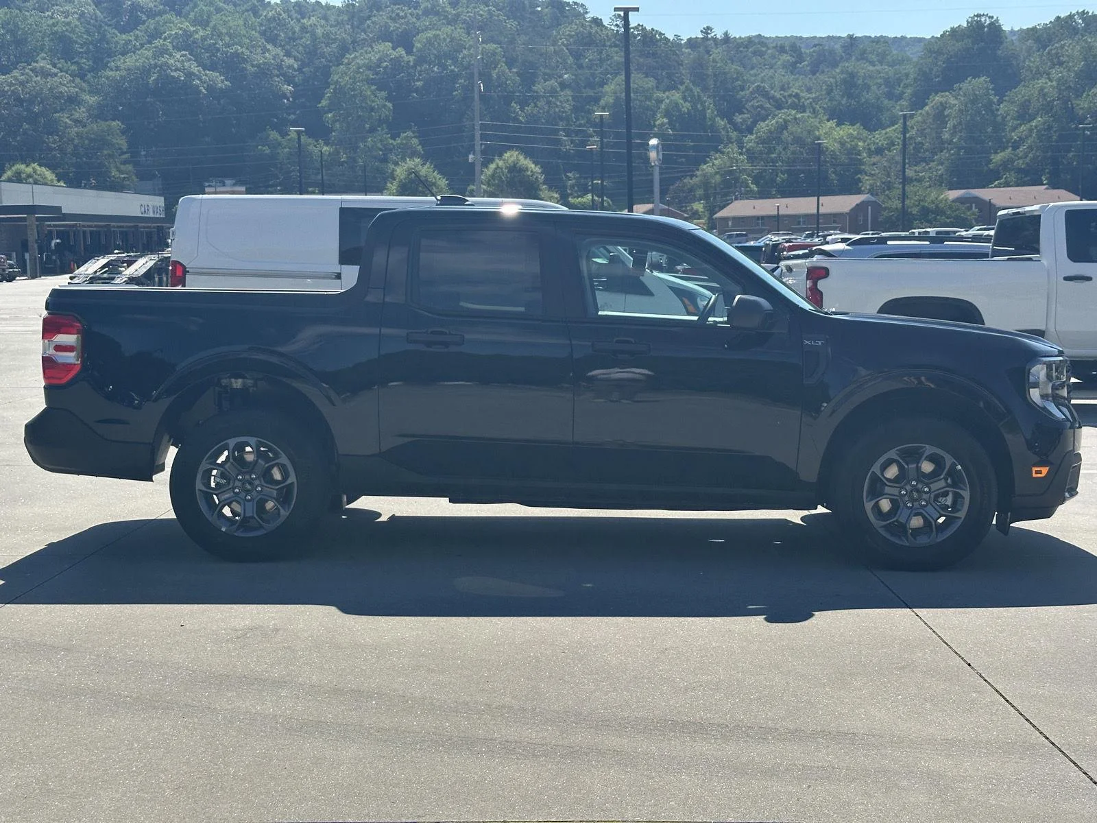 New 2026 Shadow Black Ford XLT image 8