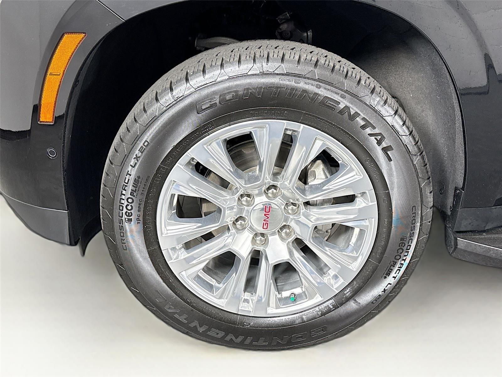 Used 2025 Onyx Black GMC Denali image 48