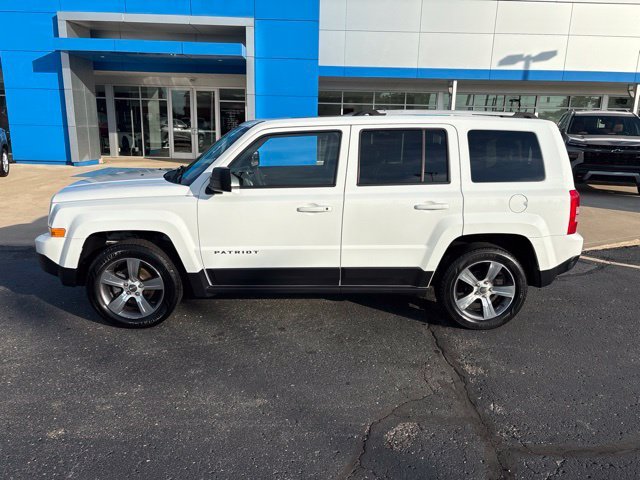Used 2016 White Jeep High Altitude image 3