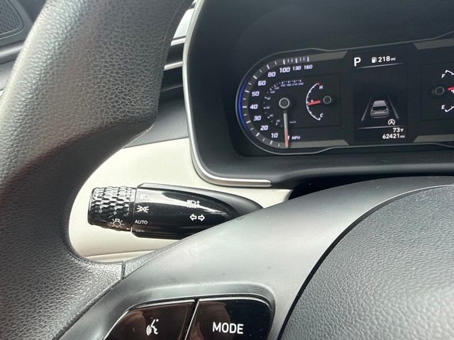 Used 2024 White Hyundai SEL image 33