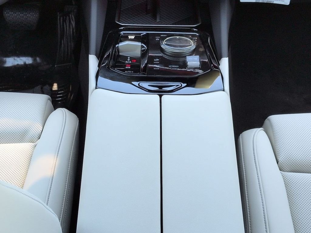 New 2027 Alpine White BMW 530i image 18