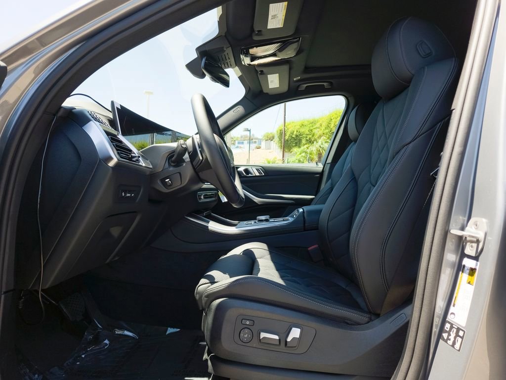 New 2026 Skyscraper Grey Metallic BMW xDrive40i image 7