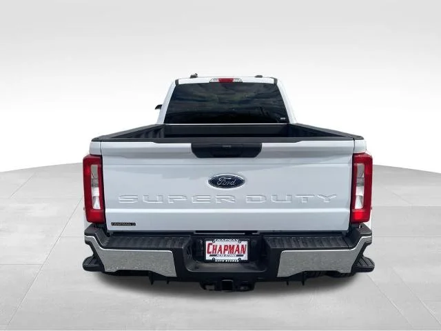New 2026 Oxford White Ford F-350® XLT image 9