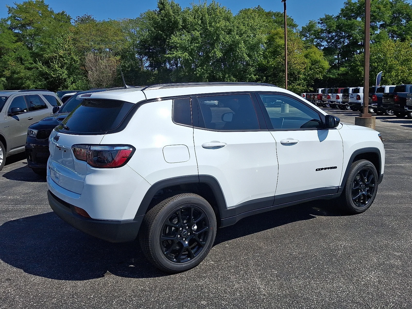 2025 Jeep Compass Latitude - Photo 8