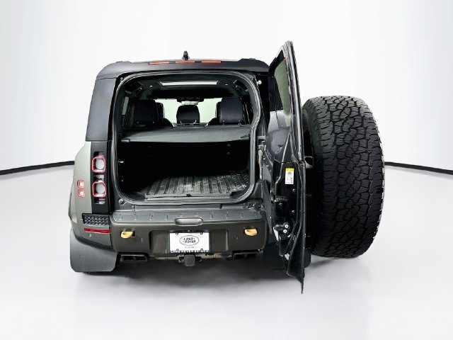 Certified Used 2025 Faroe Green Land Rover OCTA image 6
