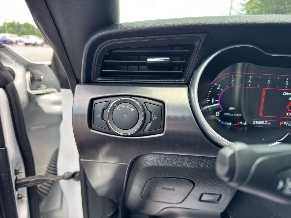 Used 2022 Oxford White Ford Mach 1 image 27