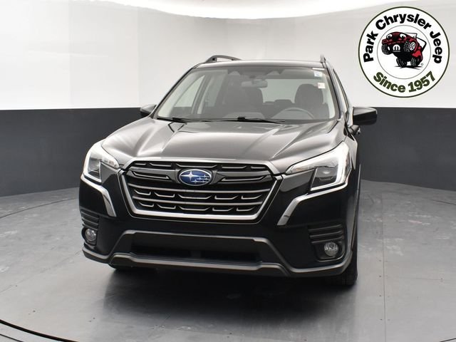 Used 2022 Subaru Forester Premium with VIN JF2SKAEC2NH443742 for sale in Burnsville, Minnesota