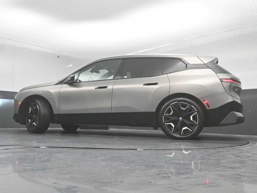 2024 BMW iX Base - Photo 34