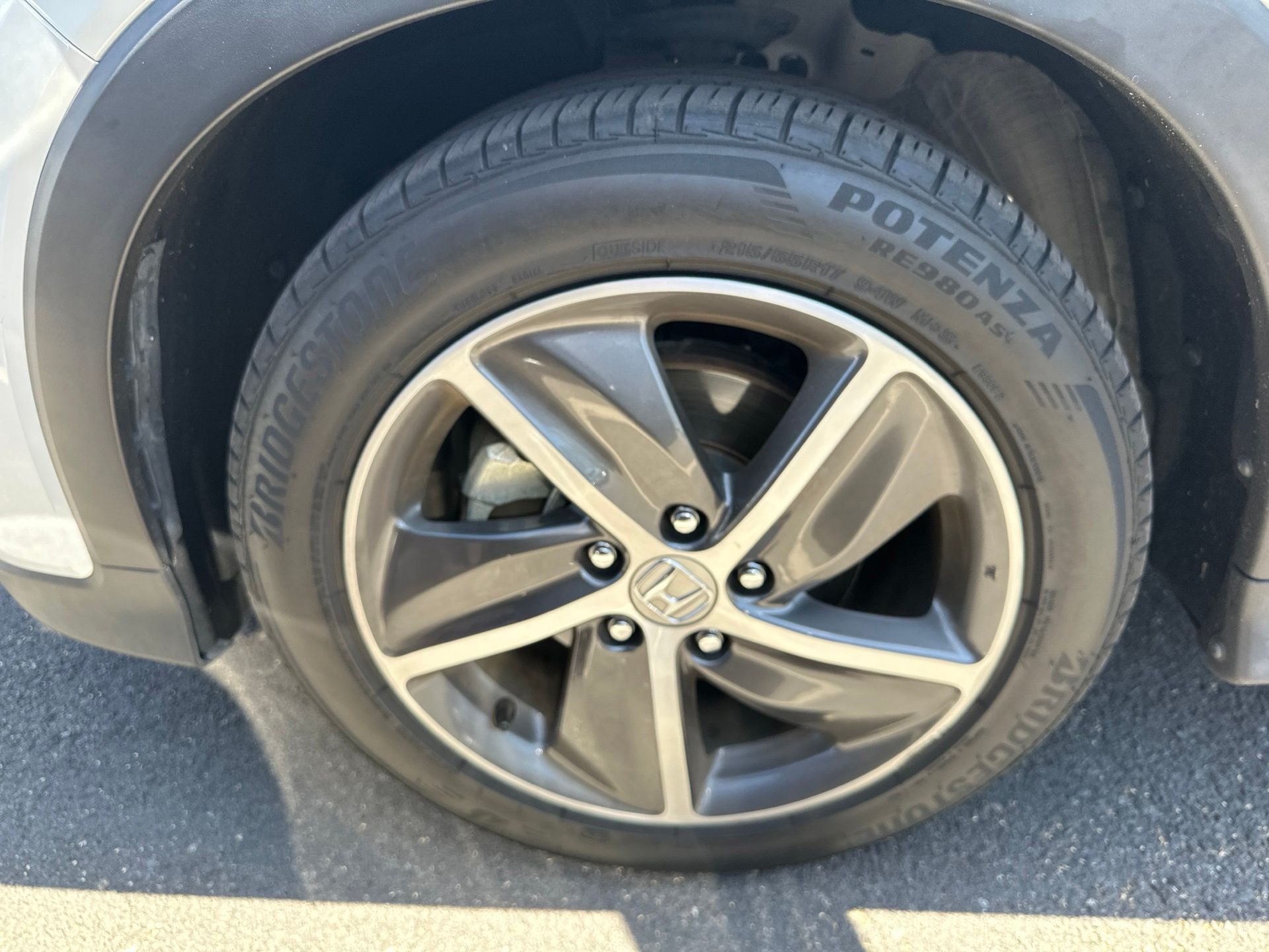 Used 2022  Honda EX image 3