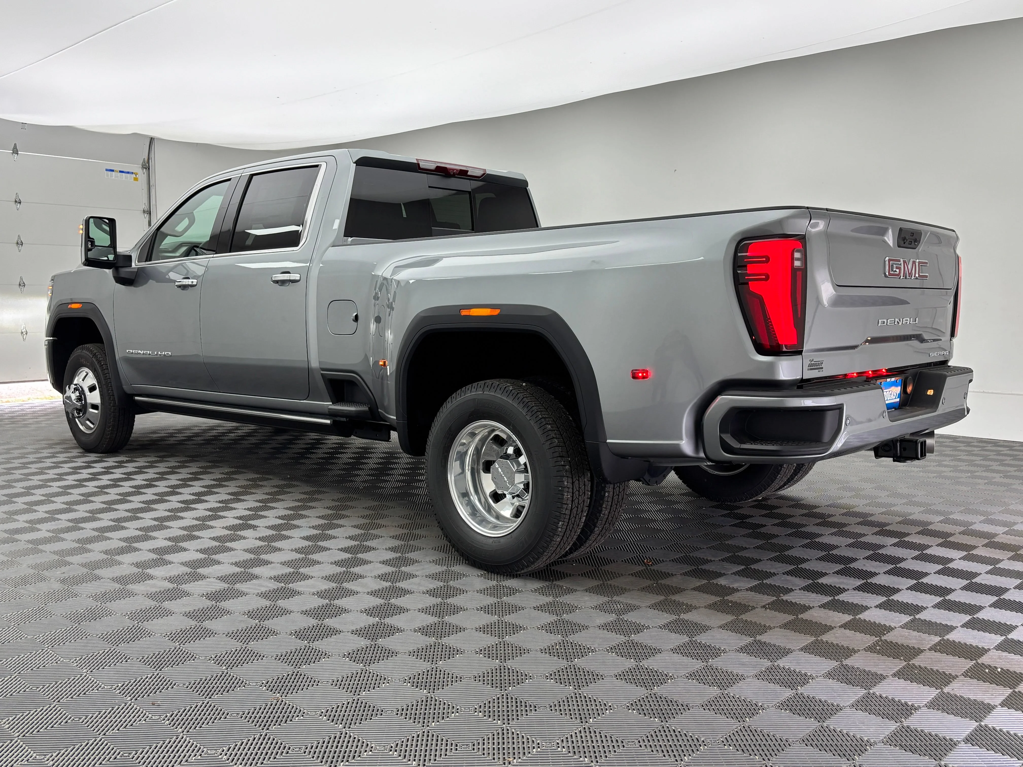 2026 GMC Sierra 3500HD Denali - Photo 14