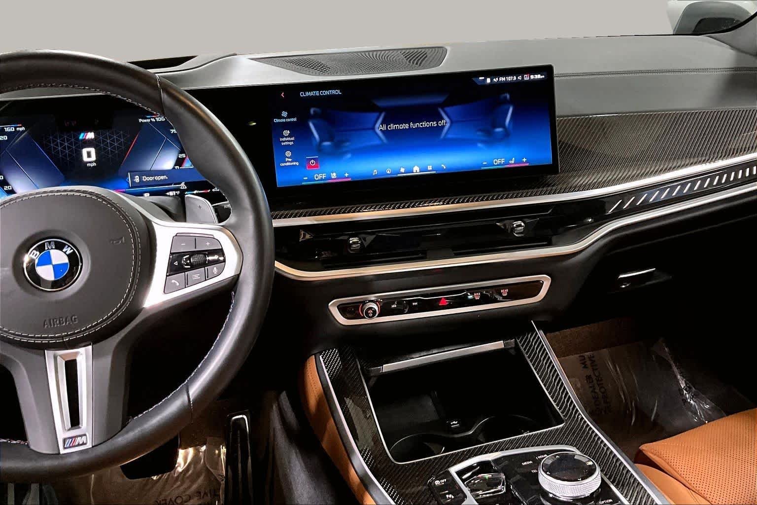 Used 2025 Skyscraper Grey Metallic BMW M60i image 13