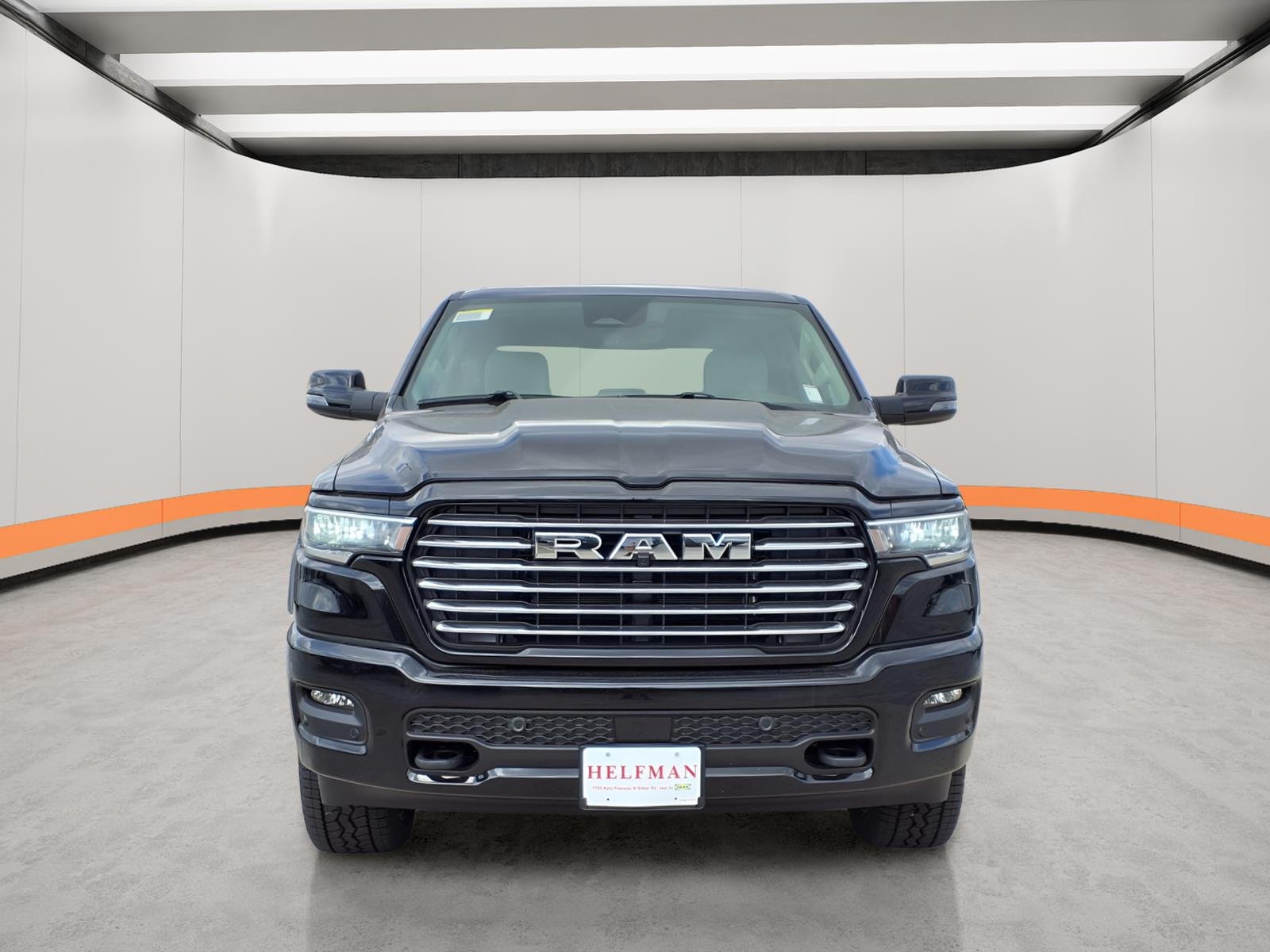 New 2026 Diamond Black Crystal Pearl-Coat Exterior Paint RAM Laramie image 2