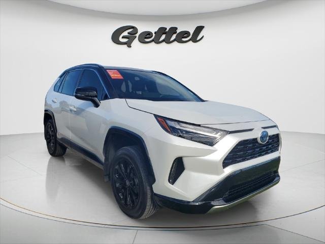 Certified Used 2024 MID BLK/WIND CHILL Toyota  image 2