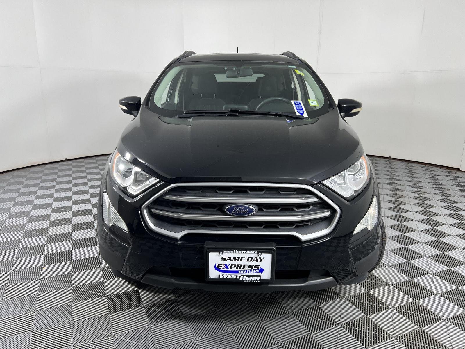 Used 2019 Shadow Black Ford SE image 6