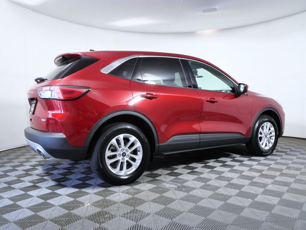 Used 2020 Ford Escape SE with VIN 1FMCU9G60LUC45194 for sale in Apple Valley, Minnesota