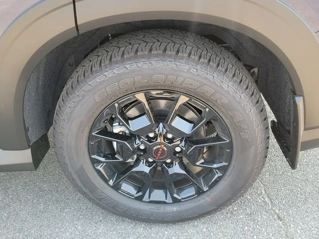 2025 Nissan Armada PRO-4X - Photo 8