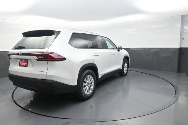 Used 2026 Beige Toyota XLE image 7