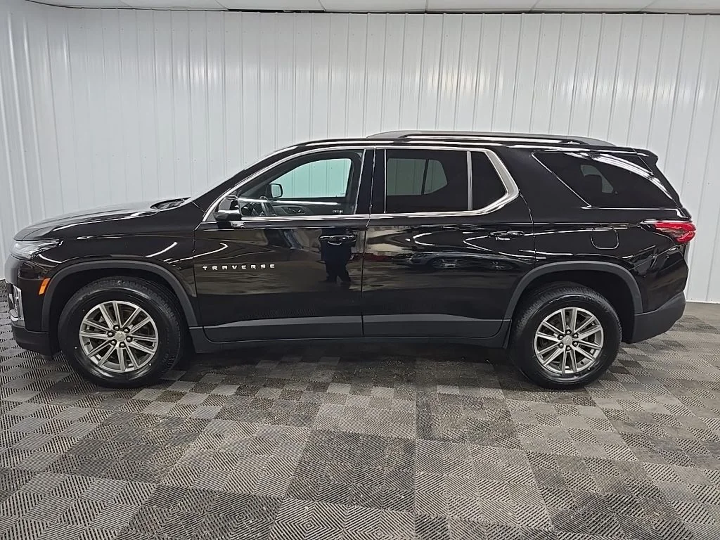 Used 2023 Black Chevrolet LT Leather image 5
