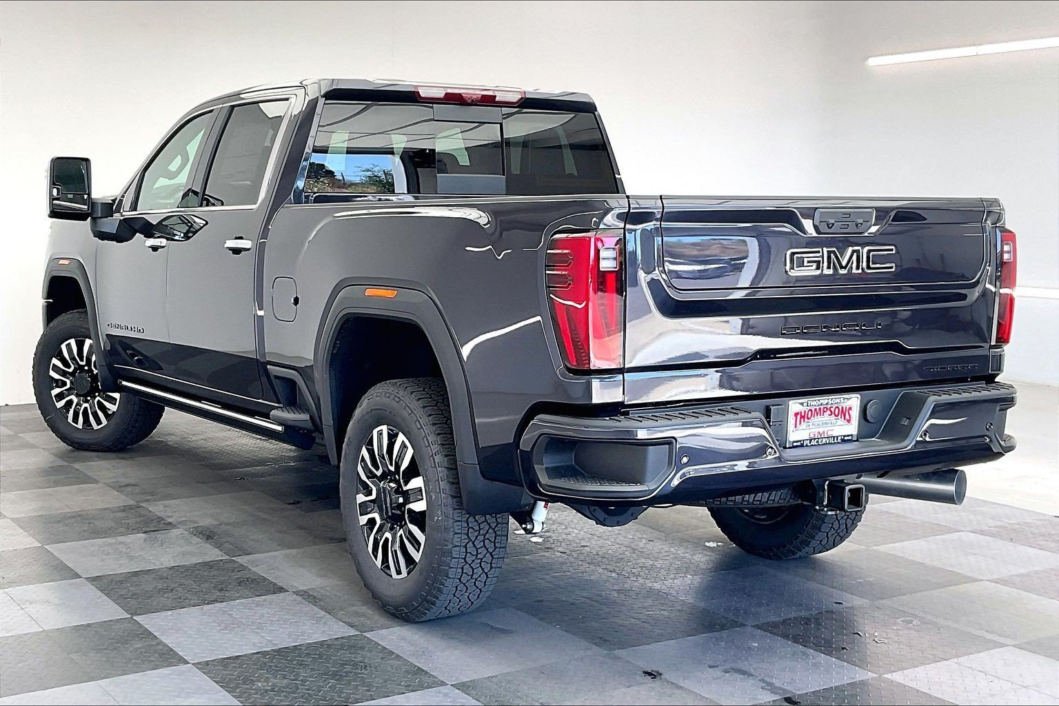 2026 GMC Sierra 2500HD Denali Ultimate - Photo 2