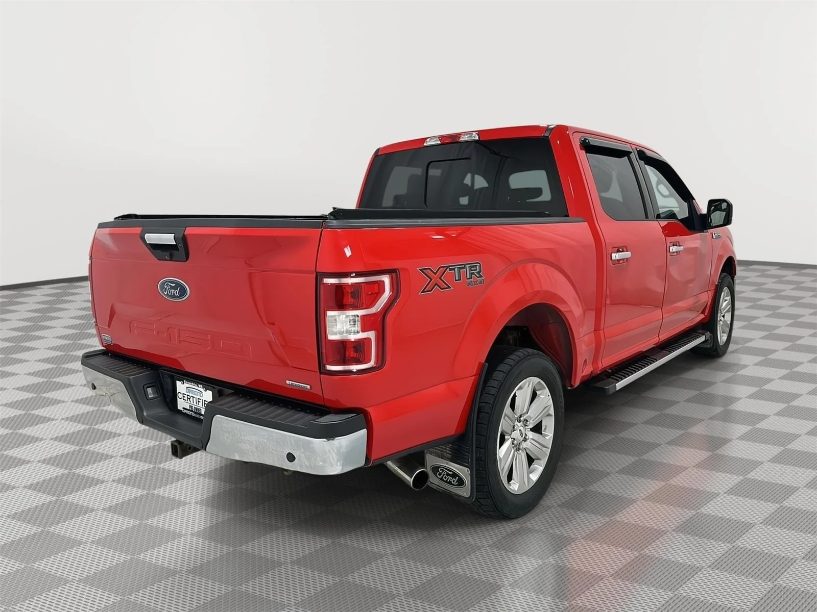 Used 2018 Race Red Ford XL image 6