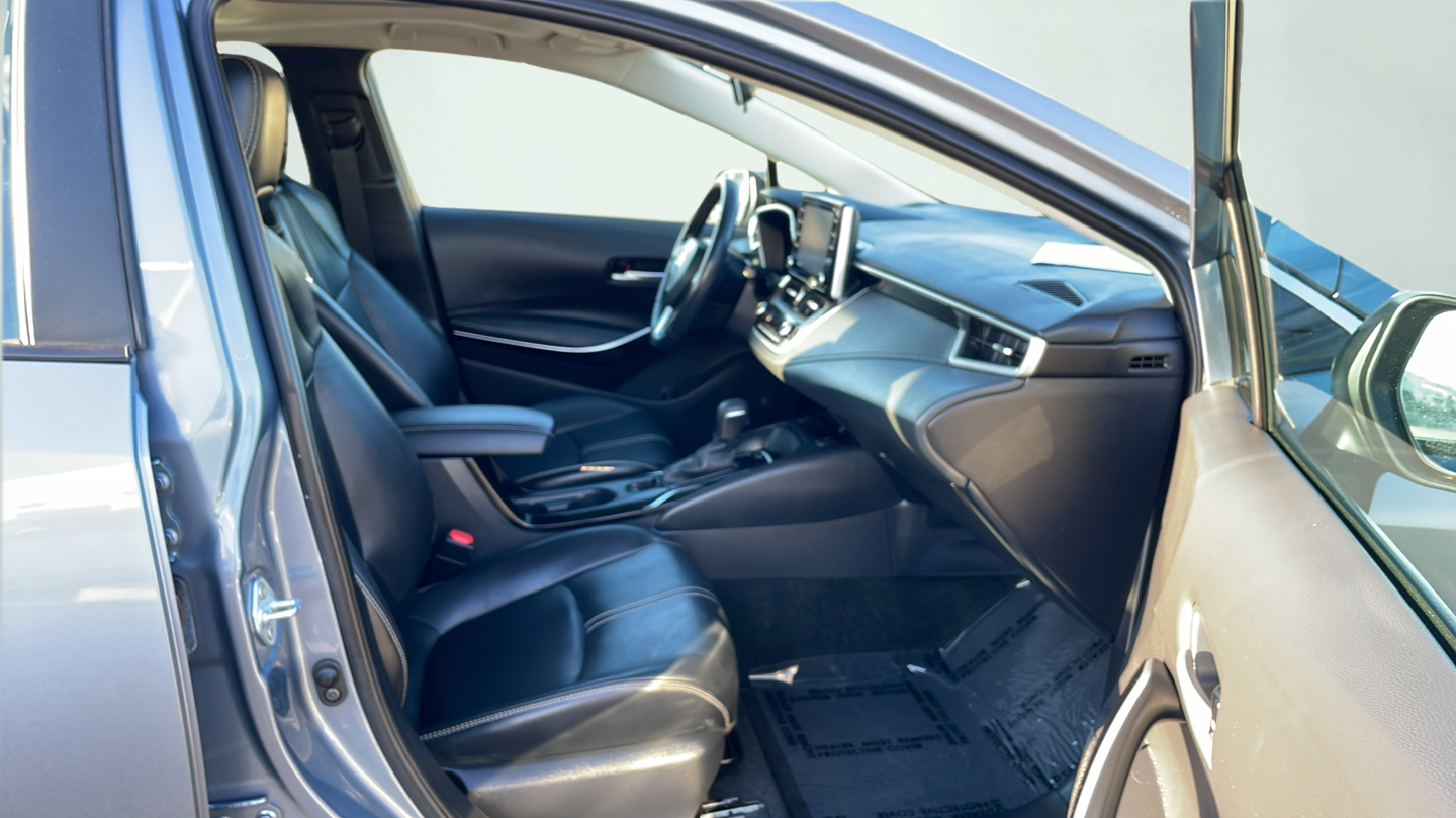Certified Used 2022 Blue Toyota XLE image 13