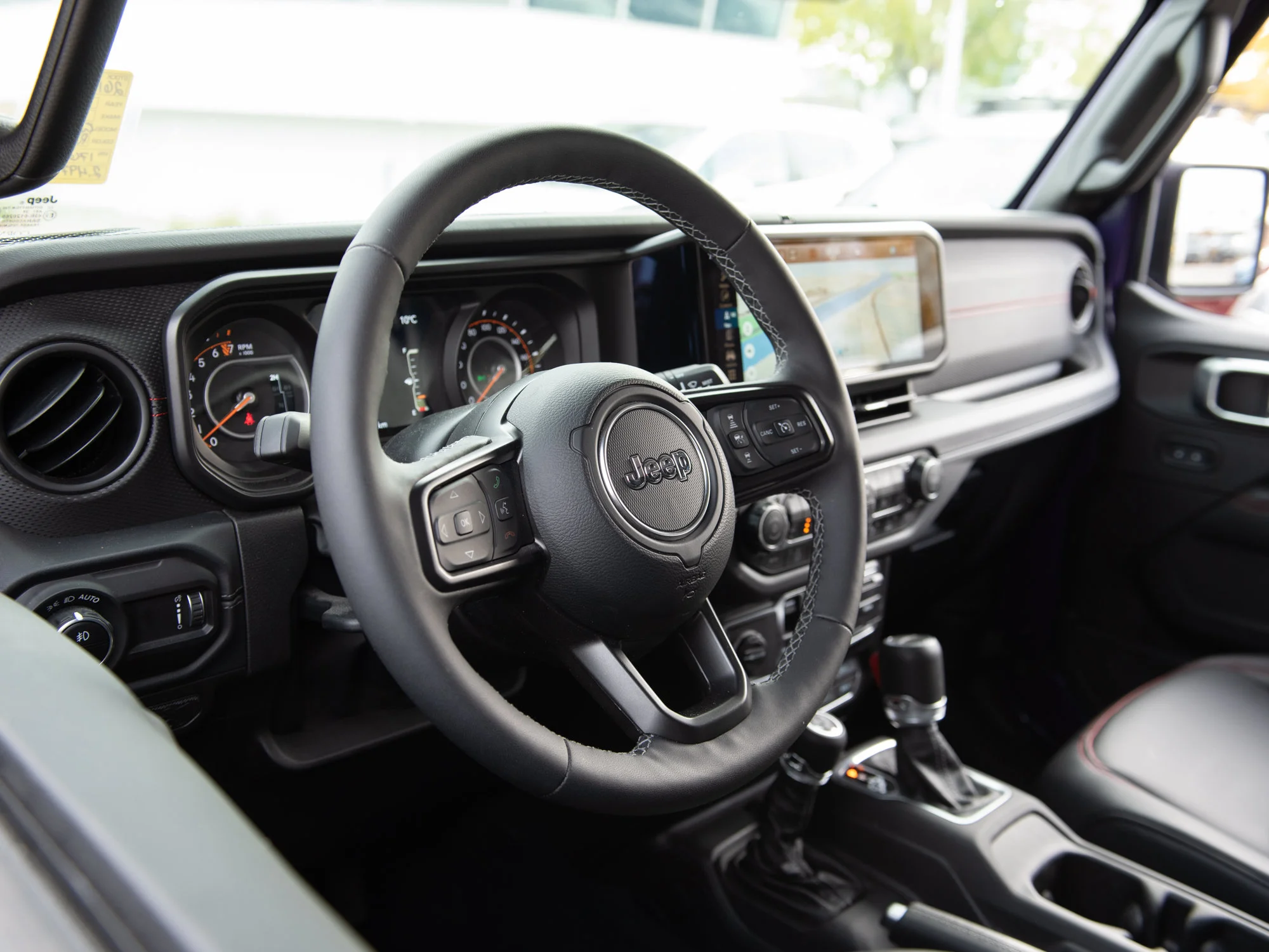Used 2026 reign Jeep Rubicon X* image 3