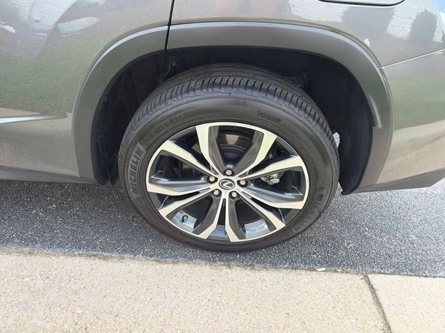 Used 2019 Gray Lexus 350 image 6