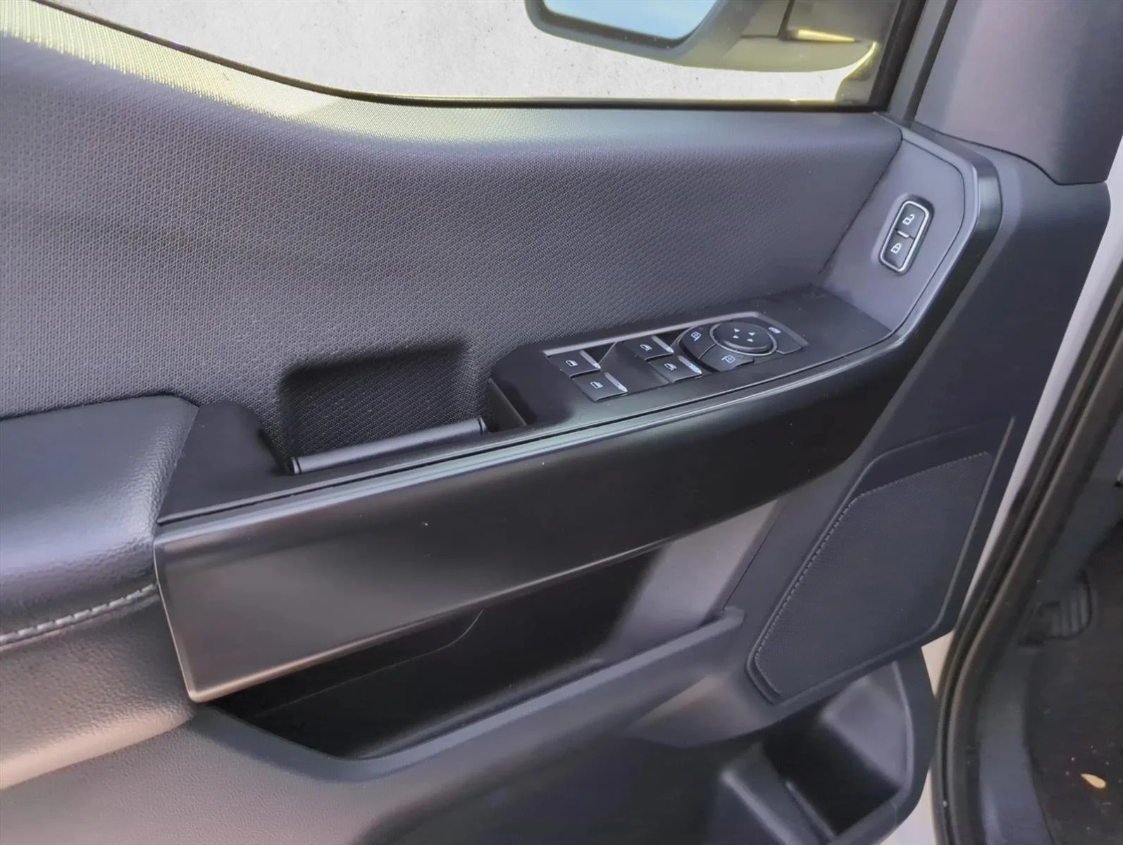 Used 2024 Oxford White Ford STX image 10