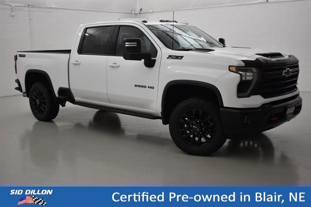 Used 2025 Summit White Chevrolet LTZ image 13