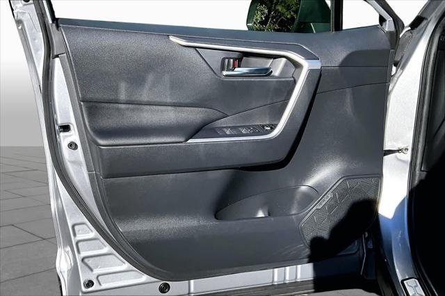 Certified Used 2023 SILVER SKY METALLIC Toyota  image 21