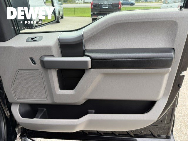 Used 2016 Shadow Black Ford XLT image 37