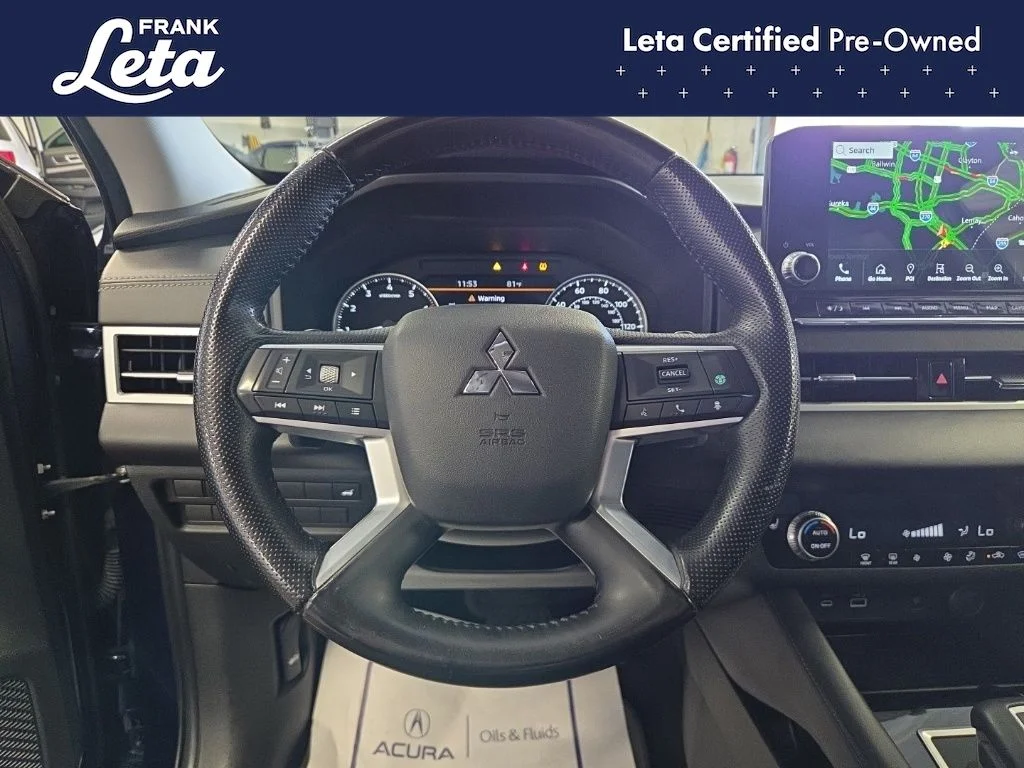 Used 2022 Blue Mitsubishi SE image 12