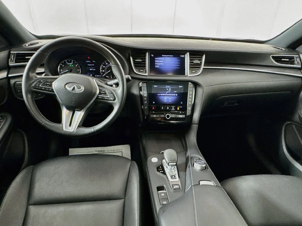 Certified Used 2022 Black INFINITI LUXE image 29