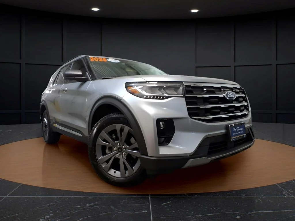 2025 Ford Explorer Active 4WD (PL535)'s photo