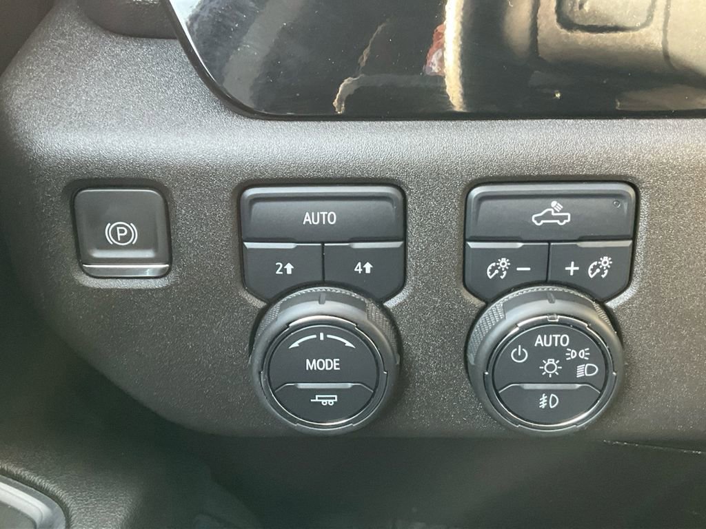 2024 Chevrolet Silverado 1500 RST - Photo 11