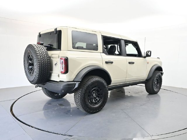 New 2026 Desert Sand Ford Badlands® image 64