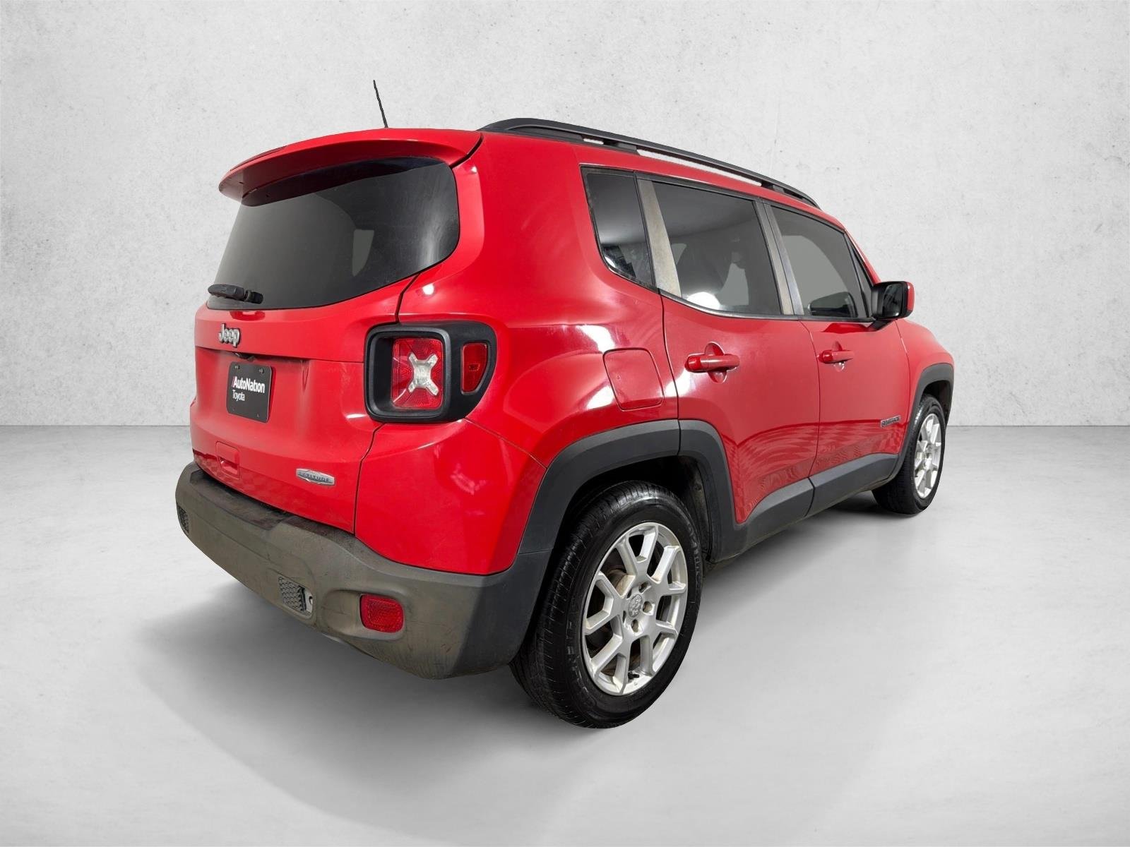 Used 2020 Colorado Red Clearcoat Jeep Latitude image 3