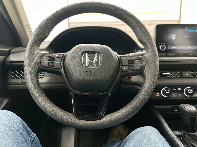 Used 2024  Honda EX image 19
