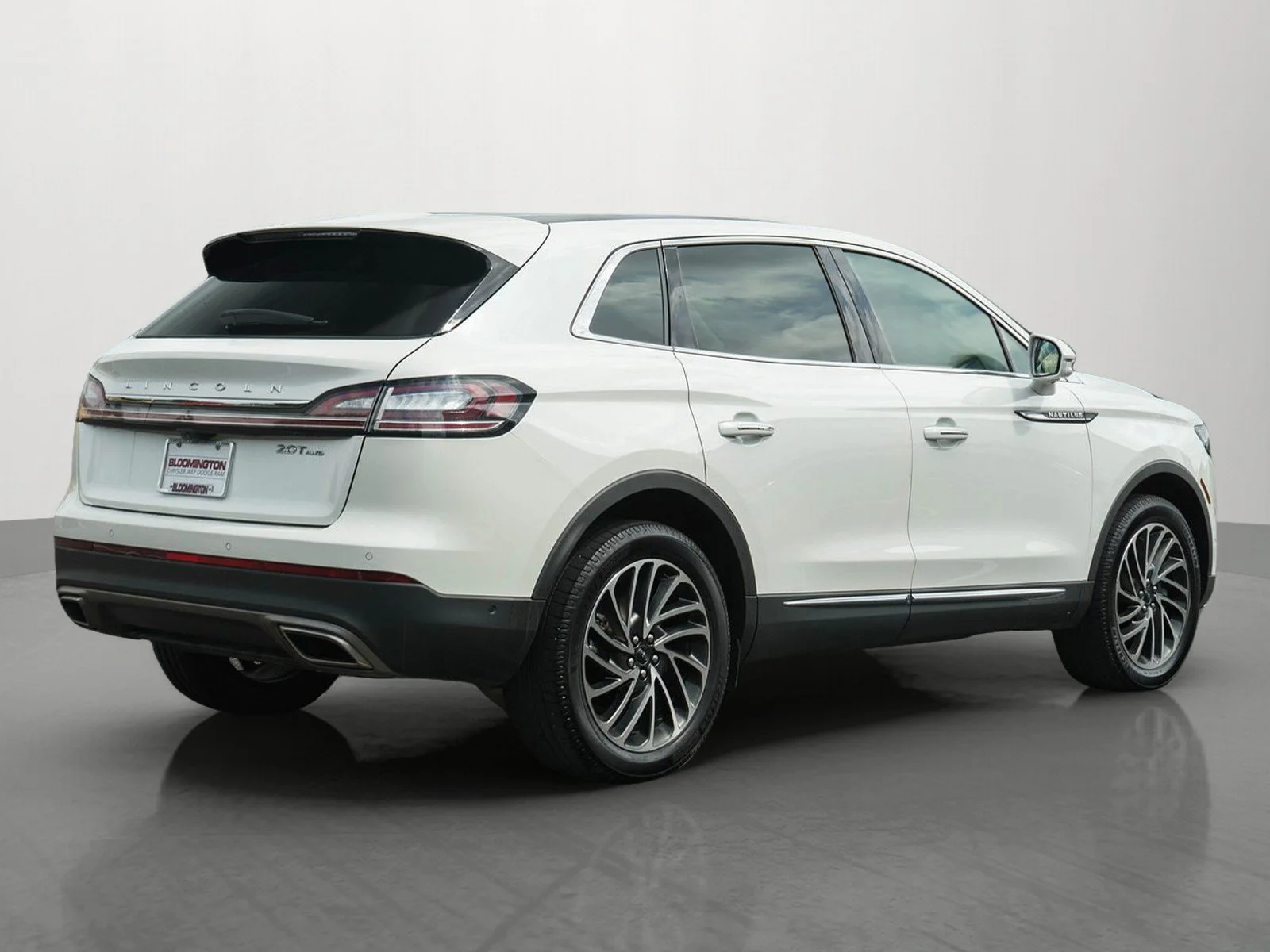 Used 2020 White Lincoln Reserve image 7