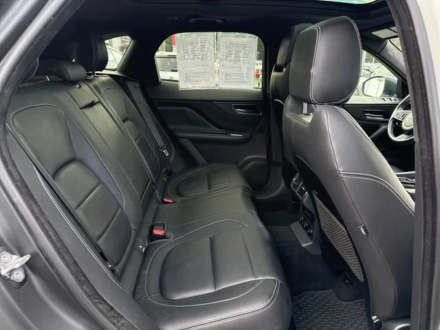 Used 2019 Fuji White Jaguar S image 10