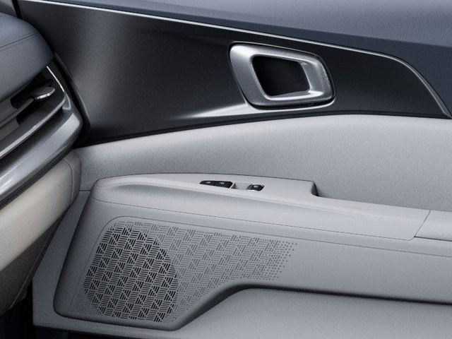 2025 Kia Carnival SX - Photo 25