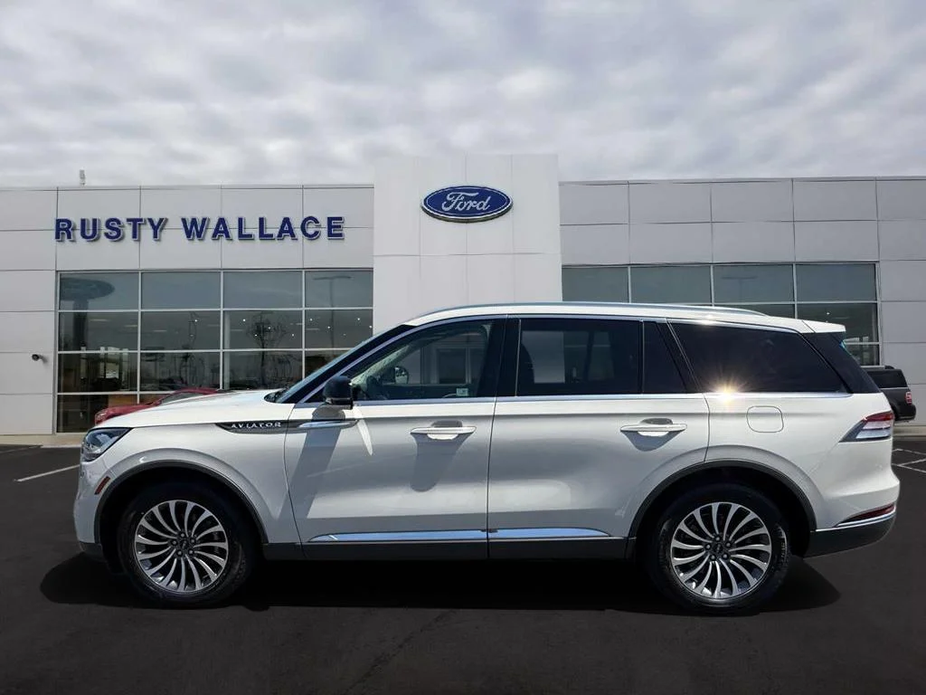 2023 Lincoln Aviator AWD's photo