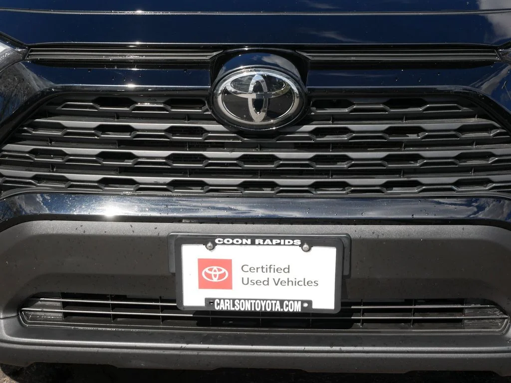 Used 2025 Black Toyota XLE image 9