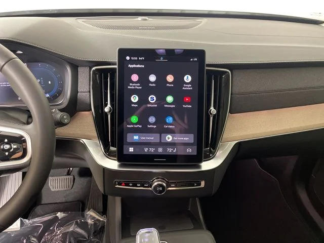 2025 Volvo XC90 Plus - Photo 24