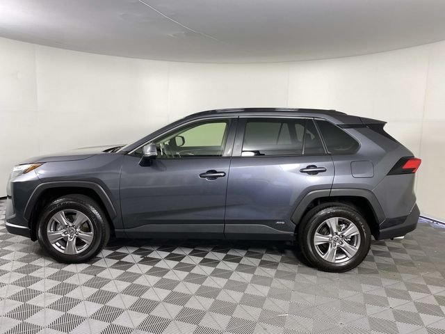 Used 2025 Gray Toyota XLE image 5