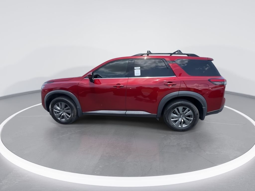 Used 2022 Red Nissan SV image 5