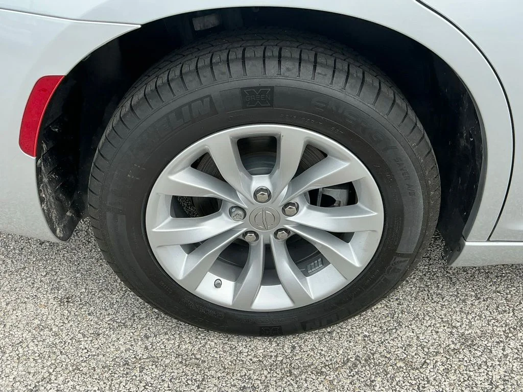 Used 2023 Silver Chrysler Touring image 23