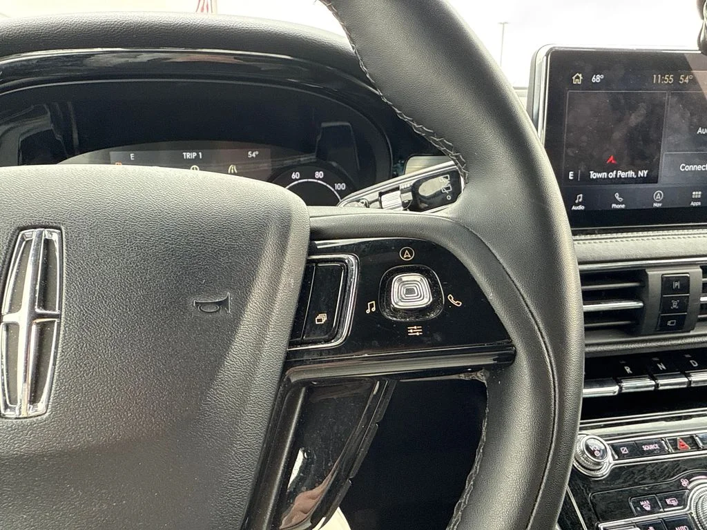 Used 2022 Black Lincoln Standard image 15